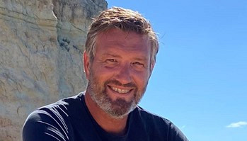 Mensgericht werken is wat Albert Versluis drijft 