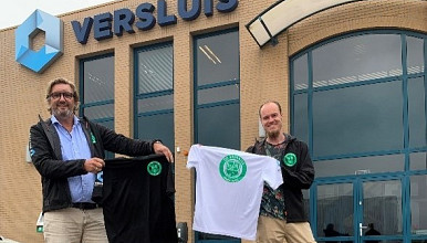 Versluis steekt Brikkies in het nieuw