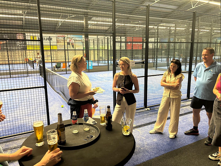 Een bitterzoete (afscheids)borrel
