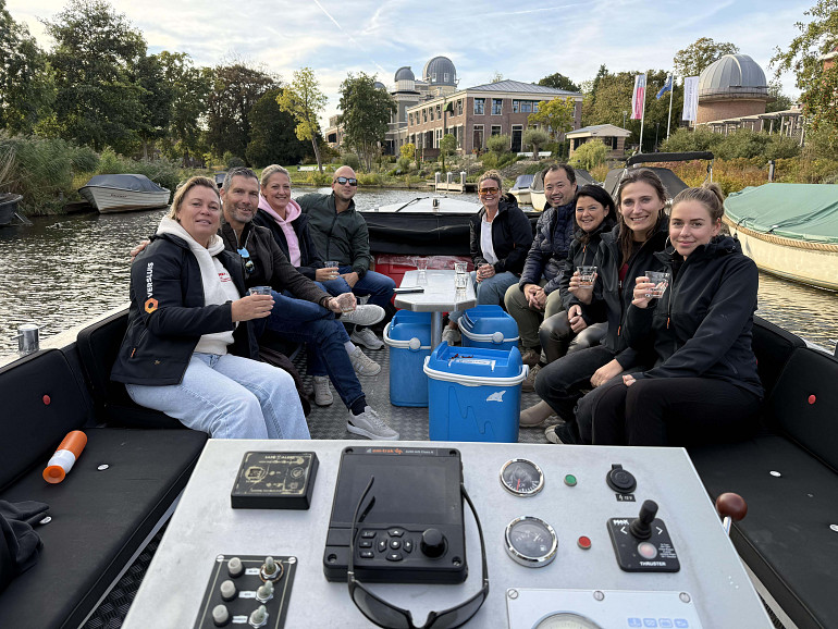 Een borrel, een bootje en heel veel plezier 