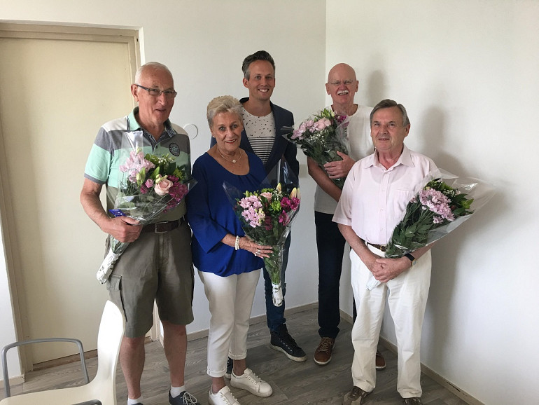 Bedankje aan bewonerscommissie Mont Blanc