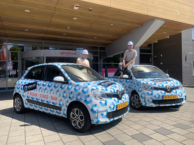 Versluis leert van stagiairs